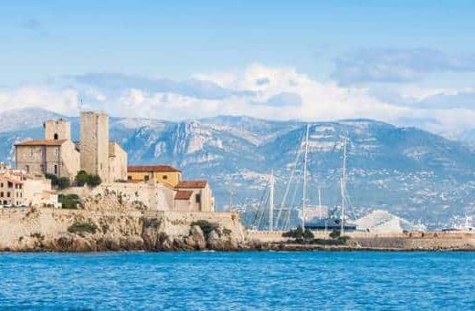 Pourquoi installer une climatisation dans vos locaux professionnels à Nice ?
