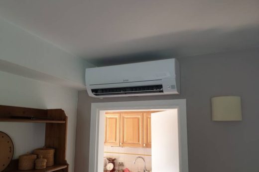 Installation d&#8217;une pompe à chaleur HITACHI Combi avec eau chaude sanitaire sur Cagnes sur Mer