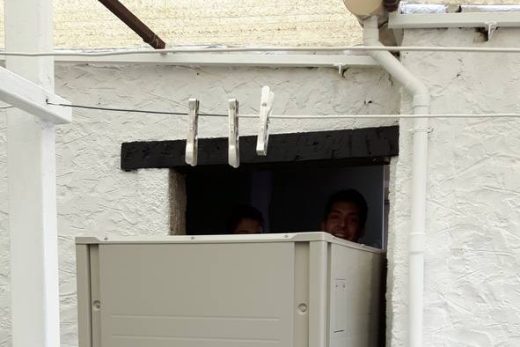 Professionnel pour installation d’une climatisation avec système bi split Mitsubishi à Carros