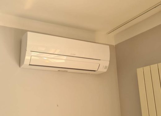 Installation&#x20;d&#x2019;une&#x20;clim&#x20;tri&#x20;split&#x20;DAIKIN&#x20;dans&#x20;un&#x20;appartement&#x20;au&#x20;Golf&#x20;Juan