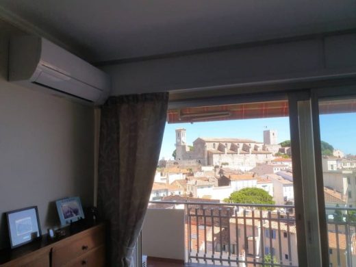 Installation&#x20;d&#x2019;une&#x20;climatisation&#x20;r&#x00E9;versible&#x20;LG&#x20;dans&#x20;une&#x20;ancienne&#x20;maison&#x20;&#x00E0;&#x20;Nice